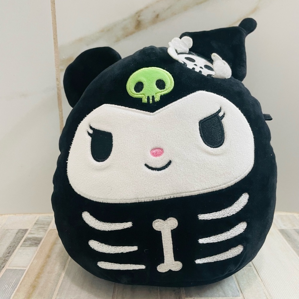 Squishmallows 8 Inch Hello Kitty Skeleton Kumori